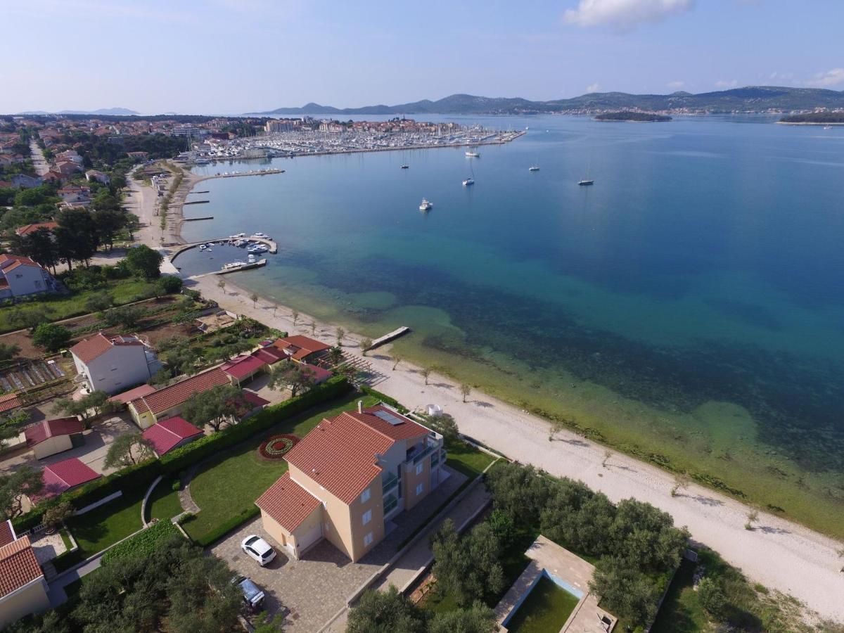 Mobile Home Dandelion Biograd Na Moru Exterior foto