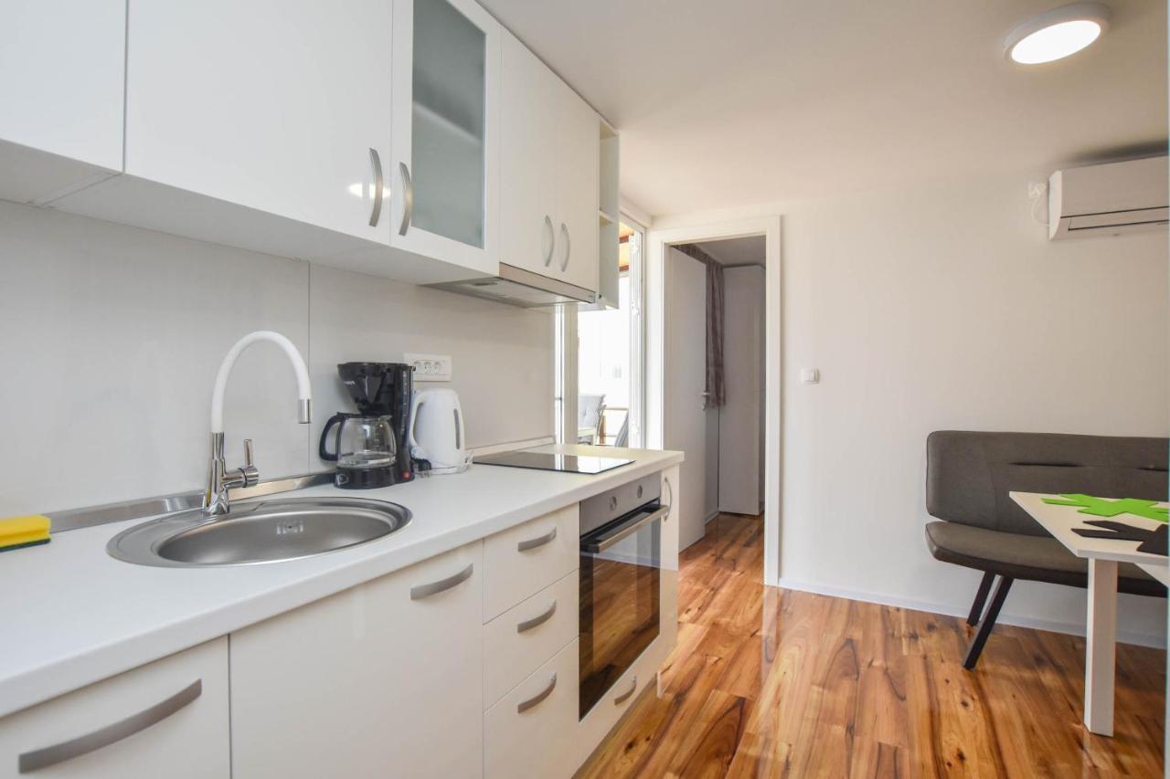 Mobile Home Dandelion Biograd Na Moru Exterior foto